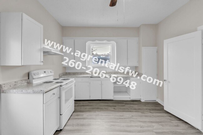 Building Photo - 1235 Huestis Ave