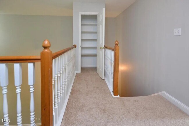 Building Photo - Spacious and Updated!  4 Bedrooms, LVP Flo...