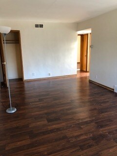Living room - 4214 N Wilson Dr