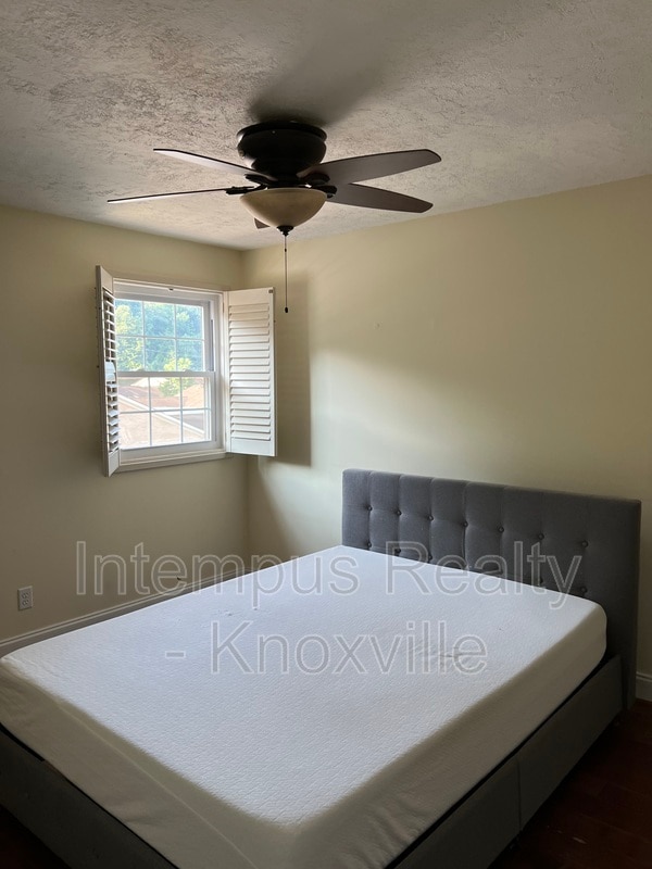 Building Photo - 7914 Gleason Dr