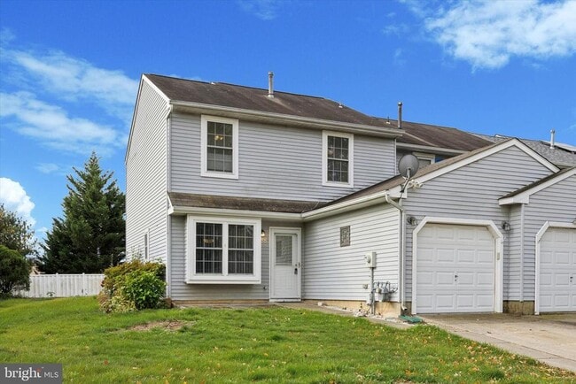Building Photo - 188 S Hill Dr
