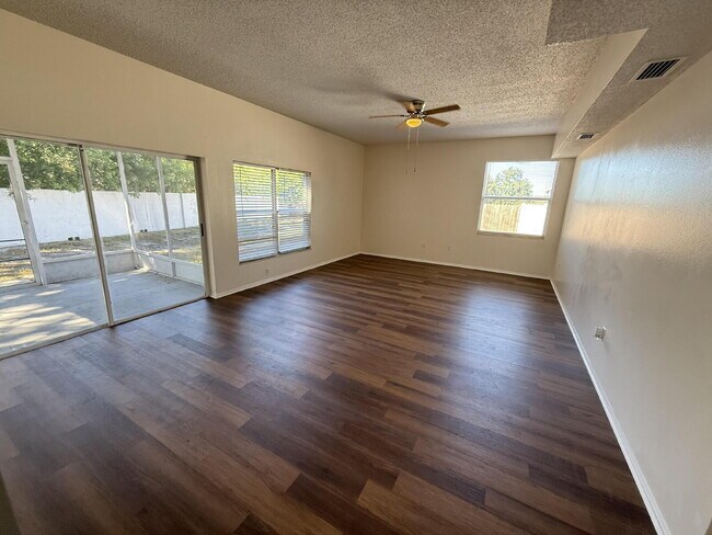 Building Photo - Beautifully remodeled 6 bedroom - 3 bath home in Summerfield Village