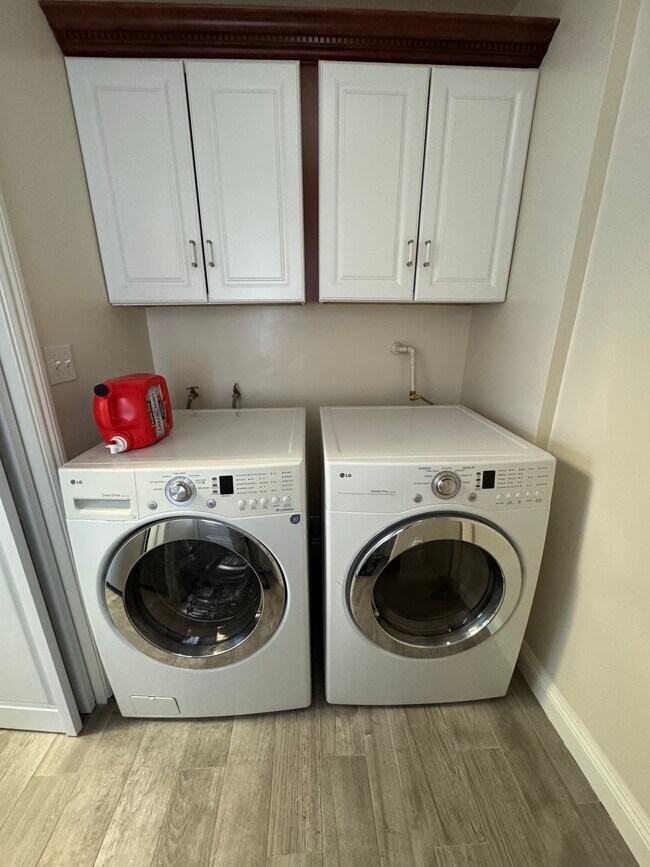 Building Photo - 3935 Inglewood Blvd