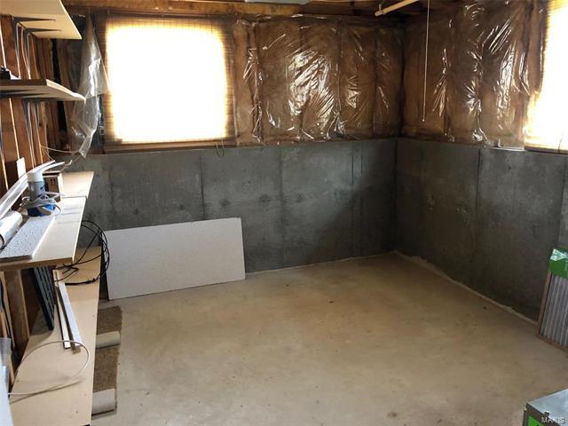 Building Photo - 29 Greenfield Dr