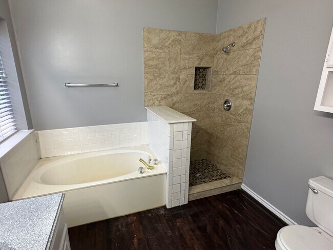 Building Photo - PERFECT HOME IN PRESTON OAKS!