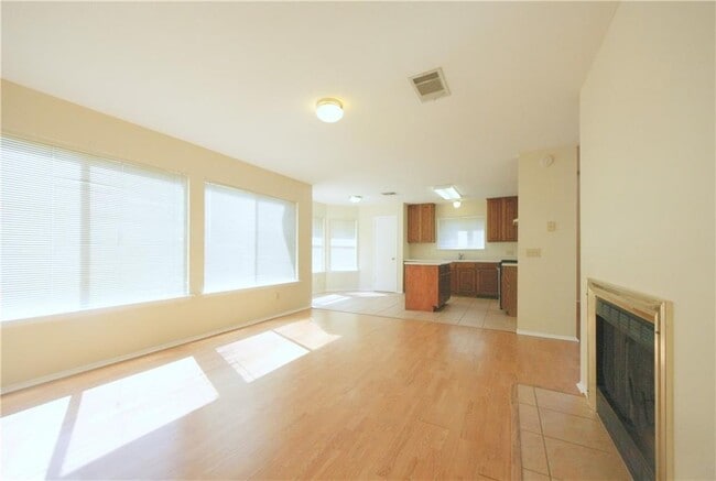 Building Photo - 8005 Tantara Ct