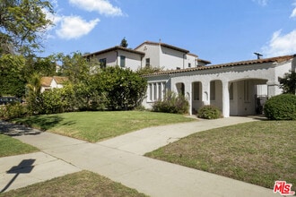 Building Photo - 2038 Malcolm Ave