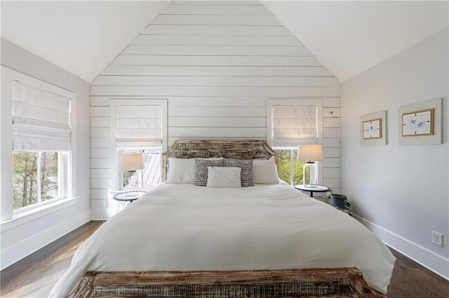 Building Photo - 1000 Loliver Ln