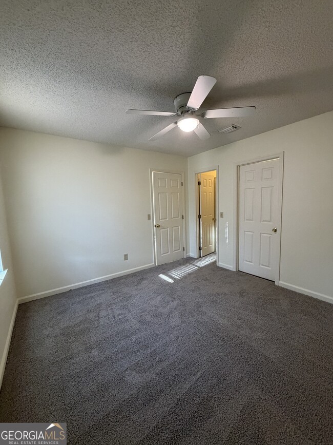 Building Photo - 444 Admiral's Walk Dr