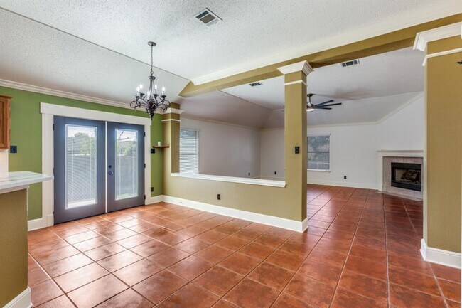 Building Photo - 4815 Sika Way