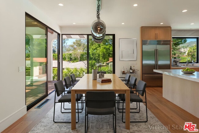 Building Photo - 382 Aderno Way