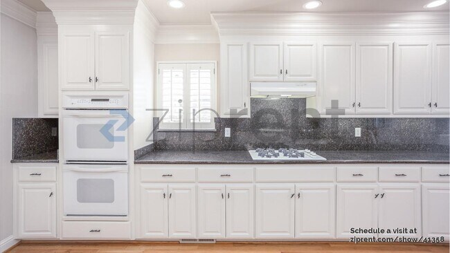 Building Photo - 417 Belmont Ave