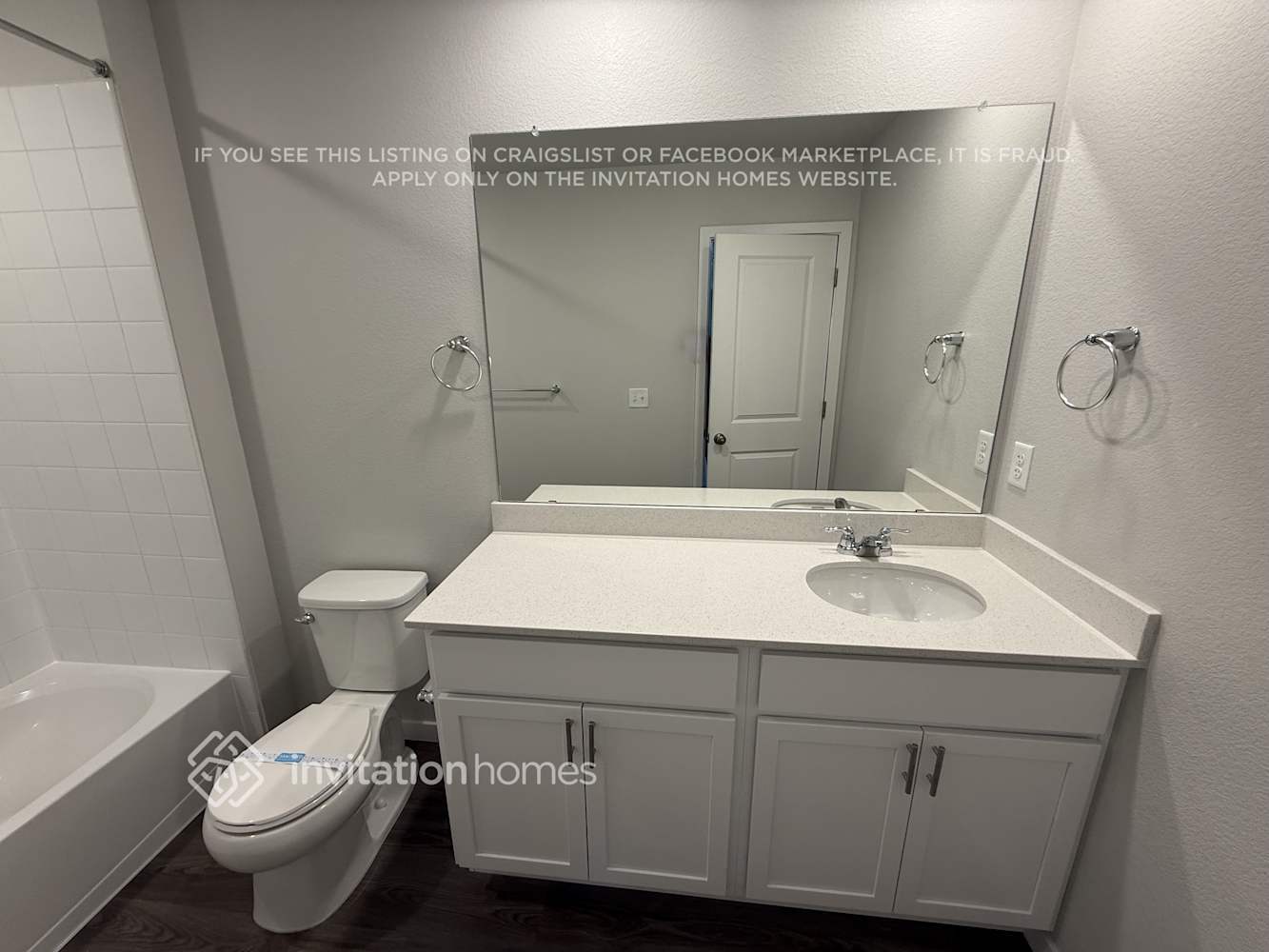 Building Photo - 4410 Trader St