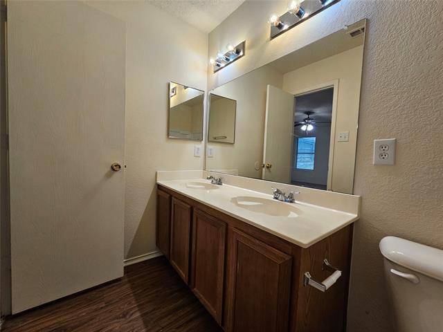 Building Photo - 2509 Avalon Creek Way