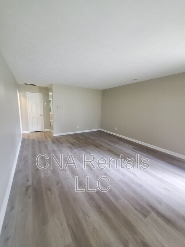 Building Photo - 245 Kimberly Way SW