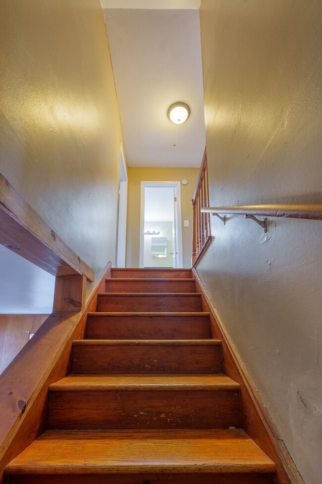 Building Photo - 3515 NW 8th Ave