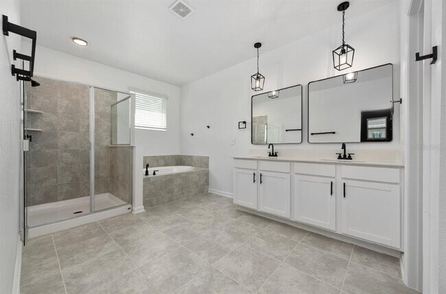 Building Photo - 159 Bogey Dr