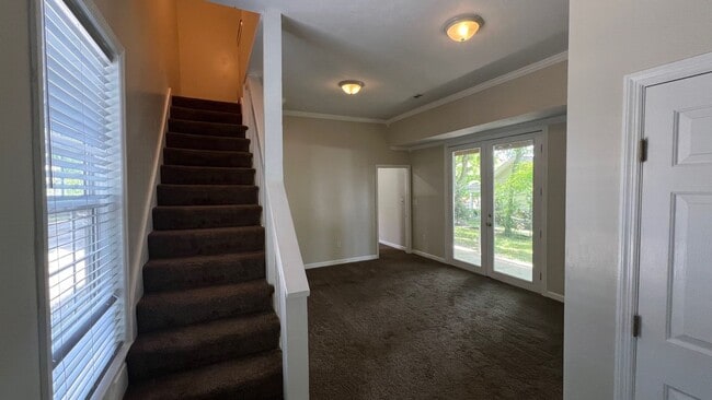 Building Photo - Charming home near downtown Columbia