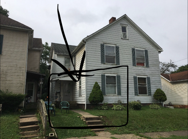 Building Photo - 1202 Gomber Ave