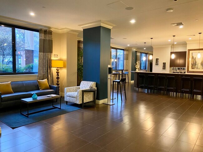 Building Photo - 2451 Midtown Ave