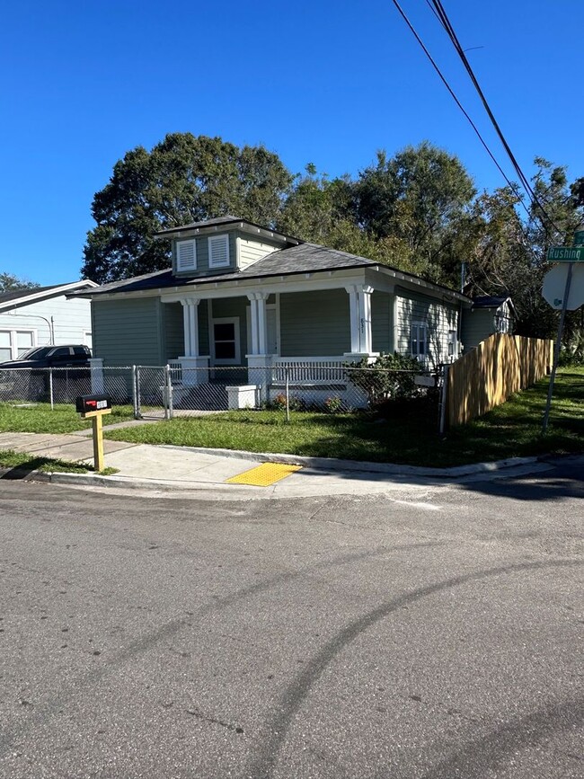 Building Photo - Great Opportunity to Rent 3-Bedroom 2-Bath...