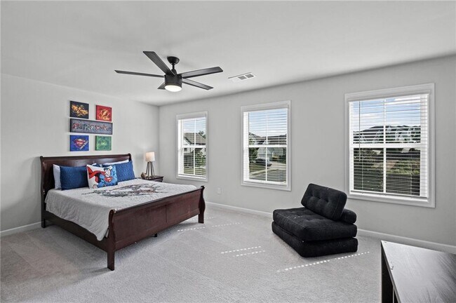 Building Photo - 149 Treeline Trl