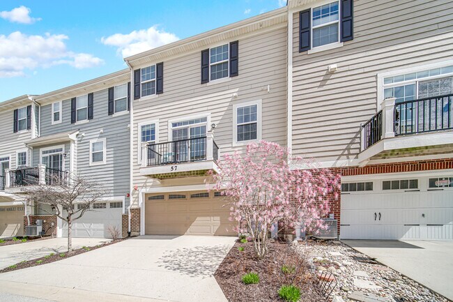 Building Photo - 57 Margaret Dr