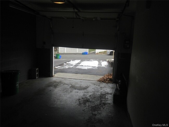 Building Photo - 5 Coyne Dr