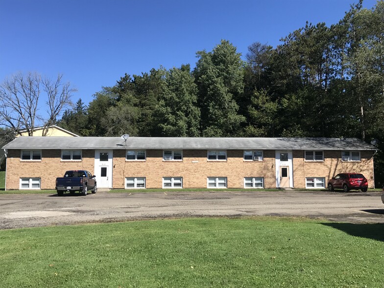 Primary Photo - 101 Green Oaks Dr