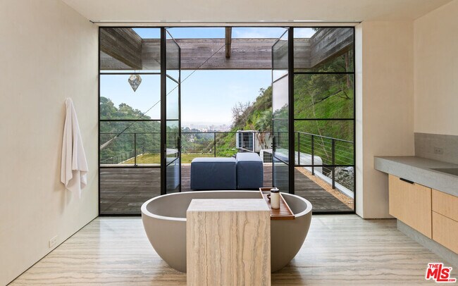 Building Photo - 11531 Orum Rd