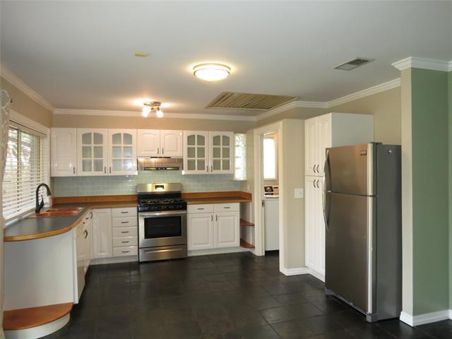 Building Photo - 1234 Briarcove Dr