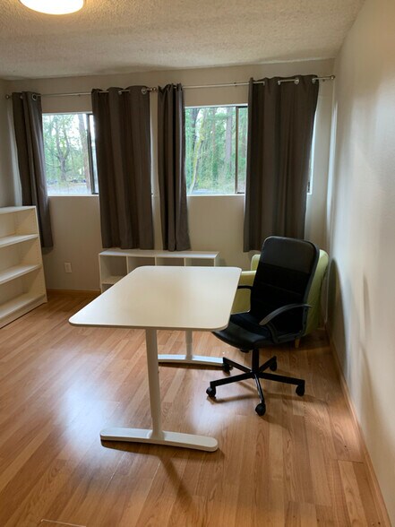 Building Photo - 15138 65th Ave S