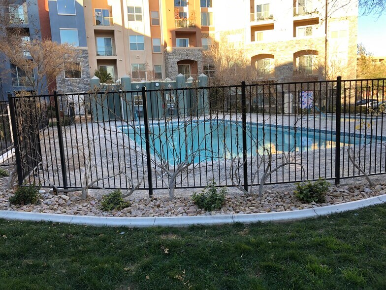 Primary Photo - 38 E Serene Ave