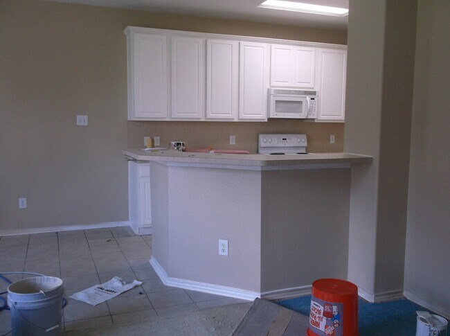 Building Photo - 16107 Sandy Path Ln