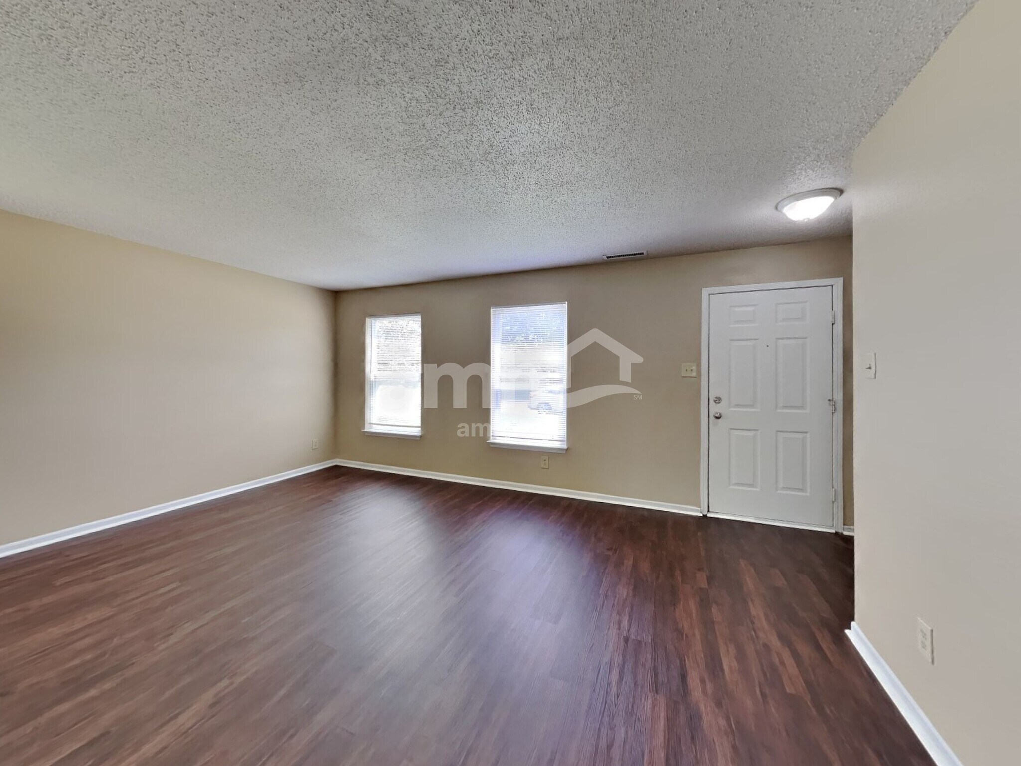 Building Photo - 10338 Kensington Way