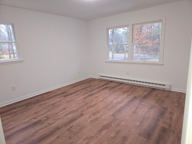 Building Photo - 51 Glenerie Ln