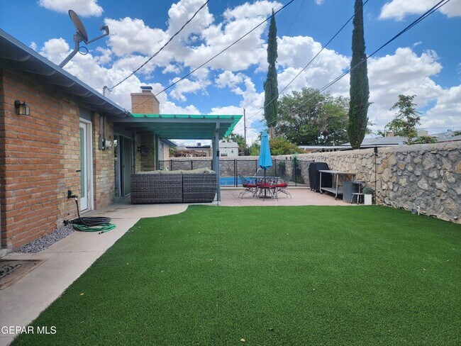 Building Photo - 9008 Turrentine Dr