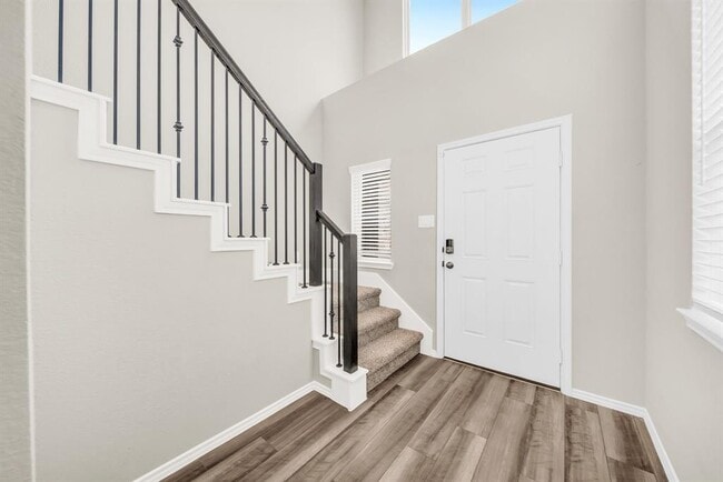 Building Photo - 9244 Inland Leather Ln
