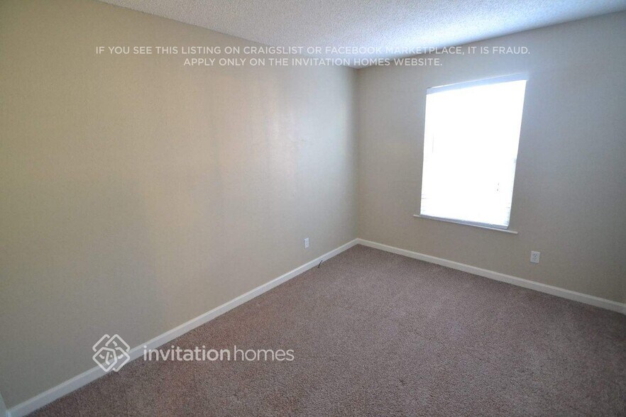 Building Photo - 569 E Wigeon Way