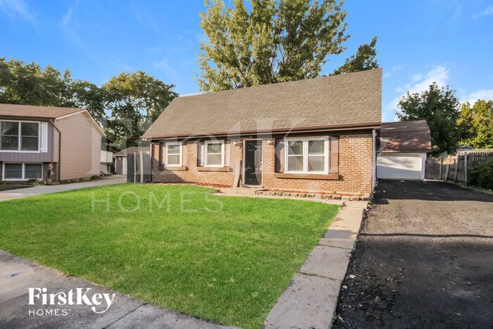 Building Photo - 711 Linden Ct