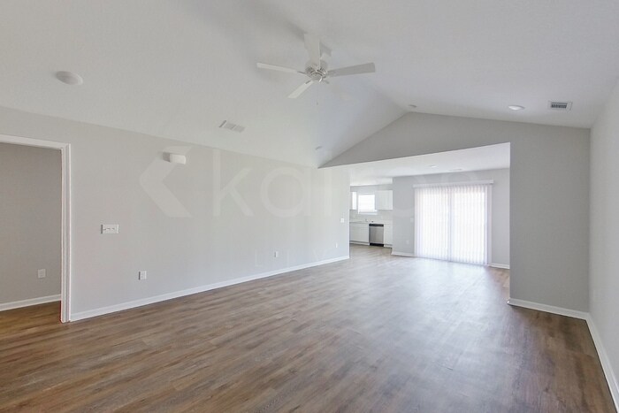 Building Photo - 104 Cottage Grove Rd