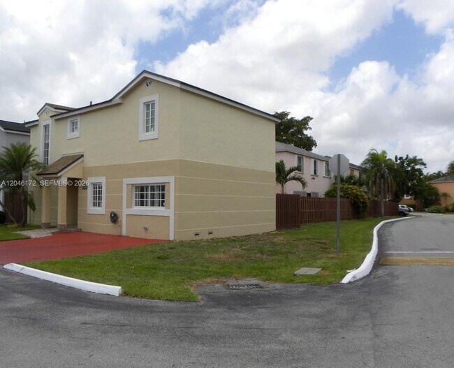 Building Photo - 14742 SW 92nd St