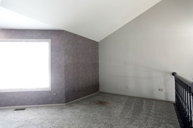 Building Photo - 966 N Auburn Woods Dr