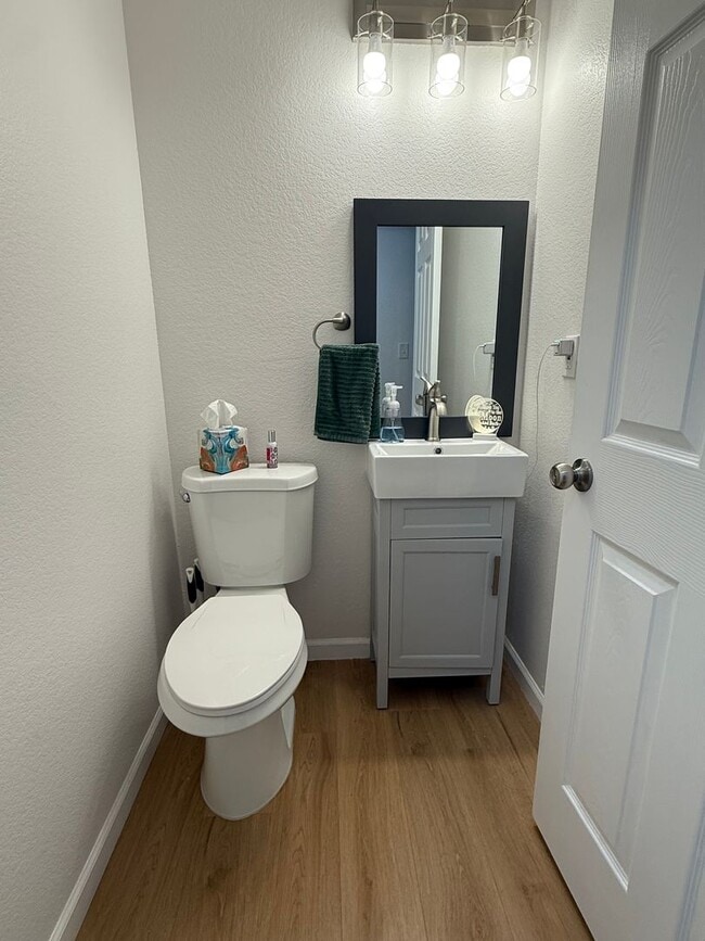 Building Photo - Beautifully Updated Broomfield Home with M...