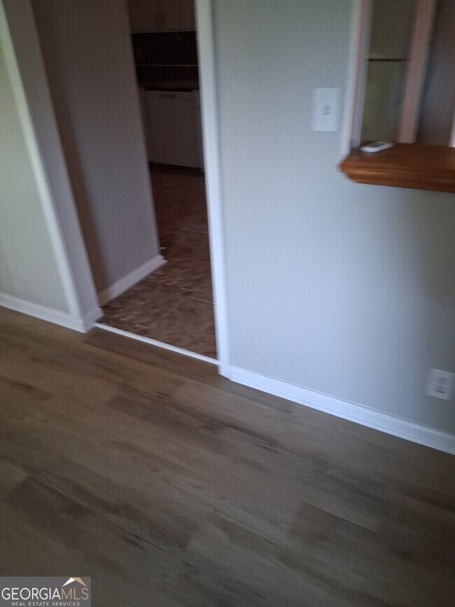 Building Photo - 9109 Sterling Ridge Ln