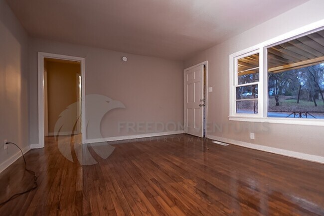 Building Photo - 4104 41st Ave N