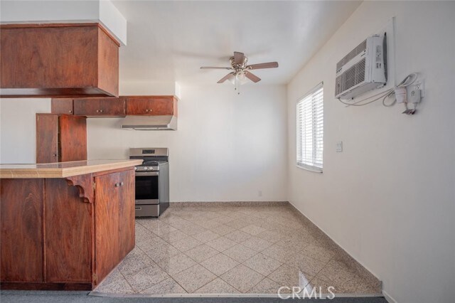 Building Photo - 1601 College View Dr