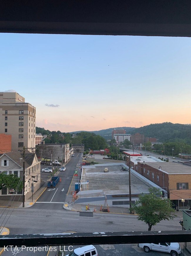 Building Photo - 223 Chestnut St