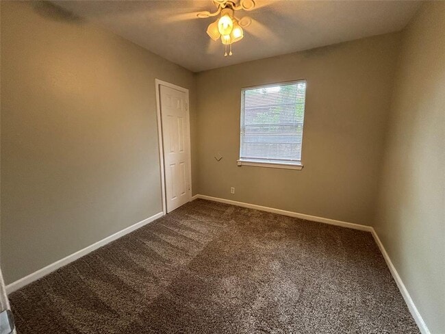 Building Photo - 1406 N Appomattox Dr