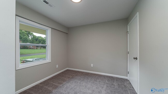 Building Photo - 3711 Broadmor Rd NW